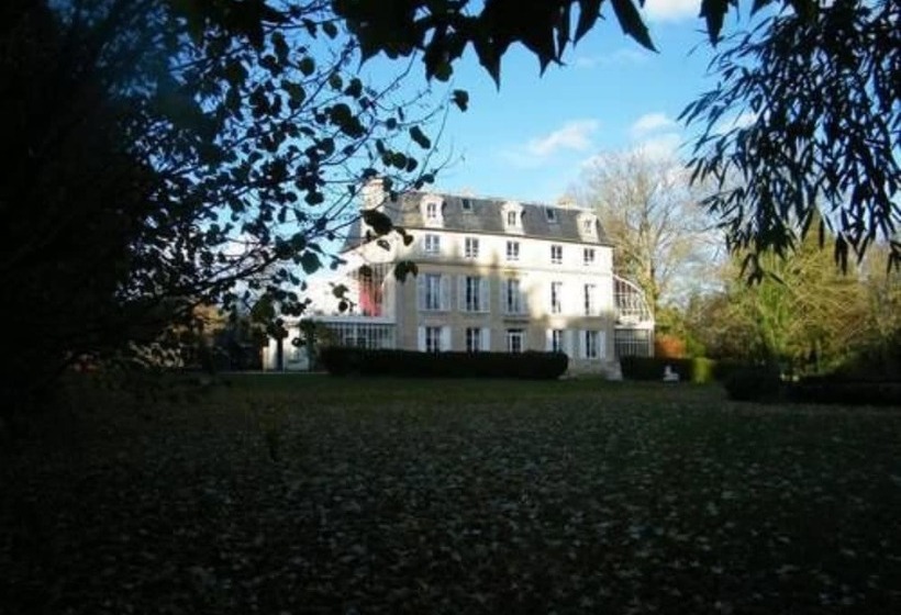 مبيت وإفطار Chambres D Hotes Chateau De Damigny