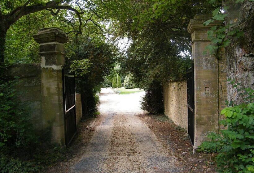 مبيت وإفطار Chambres D Hotes Chateau De Damigny