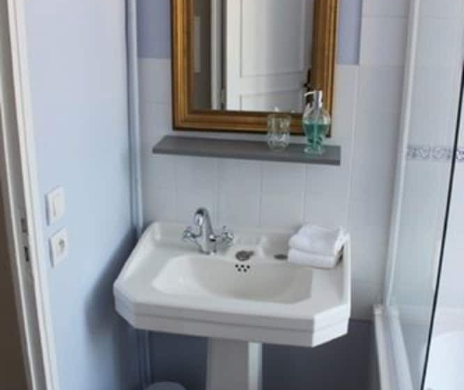 مبيت وإفطار Chambres D Hotes Chateau De Damigny