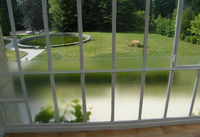 مبيت وإفطار Chambres D Hotes Chateau De Damigny