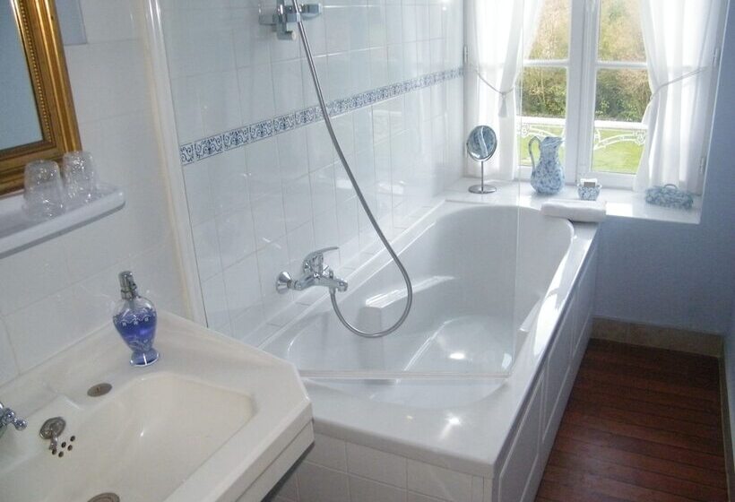 مبيت وإفطار Chambres D Hotes Chateau De Damigny