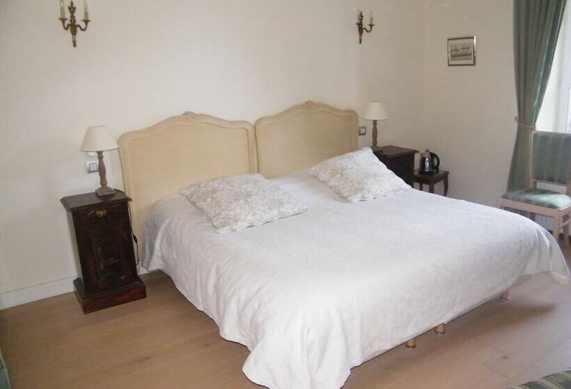 مبيت وإفطار Chambres D Hotes Chateau De Damigny