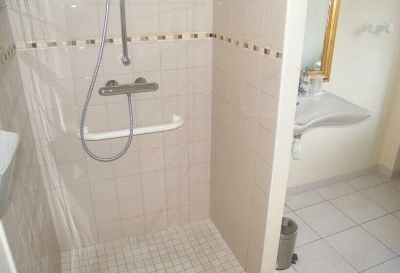 مبيت وإفطار Chambres D Hotes Chateau De Damigny