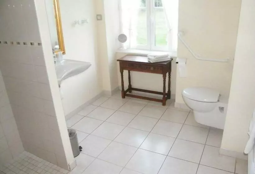 Aamiaismajoitus (B&B) Chambres D Hotes Chateau De Damigny