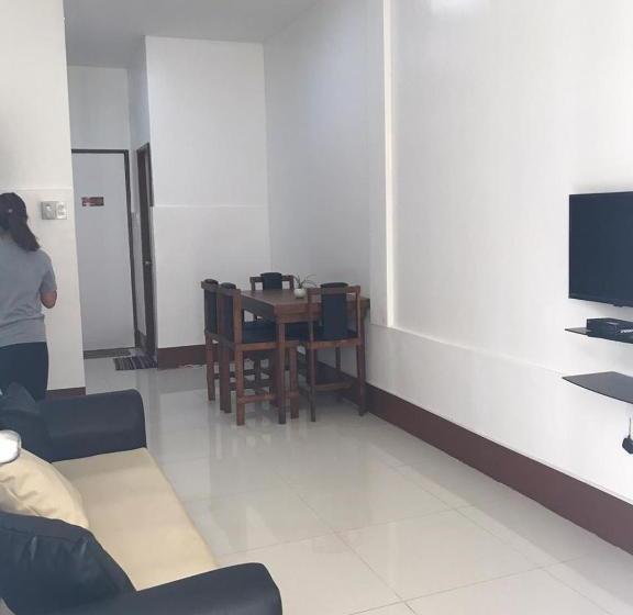 Hostel Commodore’s Inn