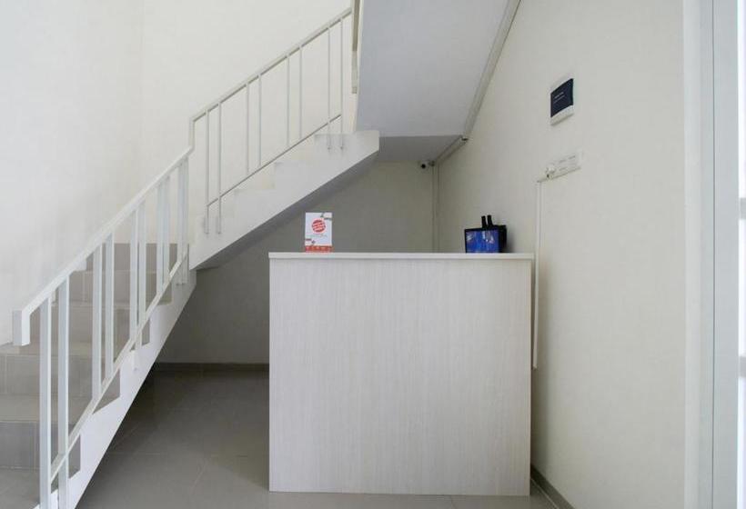 Hotel Oyo 3510 Borobudur Townhouse