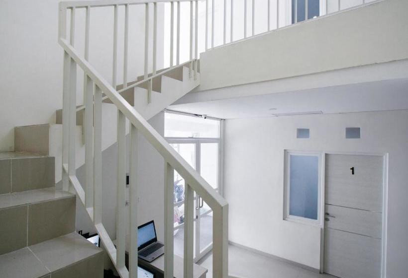 Hotel Oyo 3510 Borobudur Townhouse