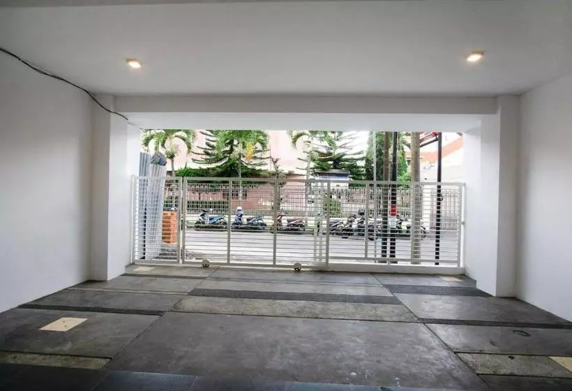 ホテル Oyo 3510 Borobudur Townhouse