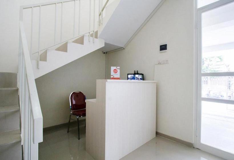 Hotel Oyo 3510 Borobudur Townhouse