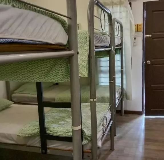 ホテル Spot On 90065 Bgh Hostel Teras