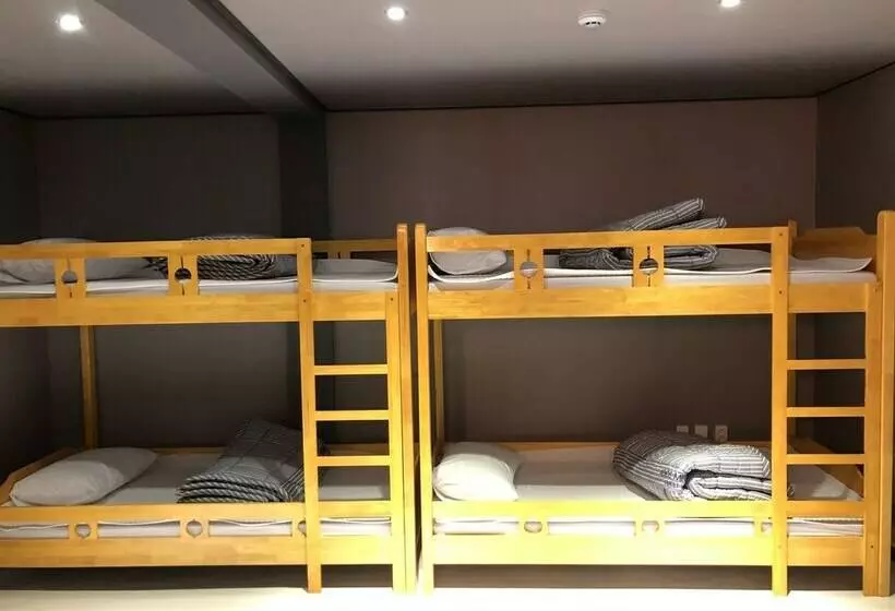 Adios Hostel