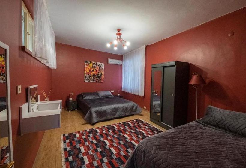 تختخواب و صبحانه Nostaljik Suites