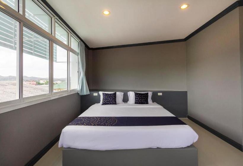 Hotel Capital O 912 Pr Beachfront Pranburi