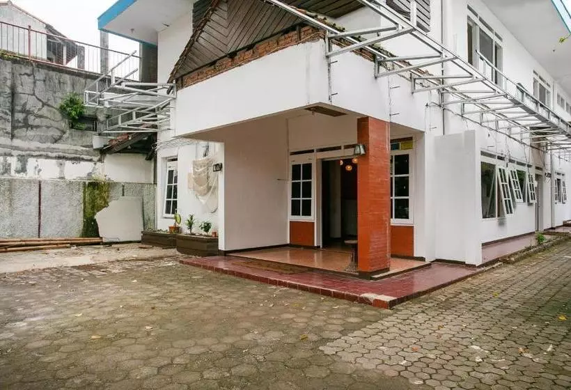 Hotelli Oyo 3374  Mile