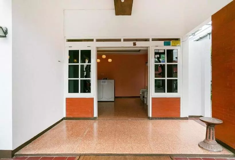 Hotelli Oyo 3374  Mile