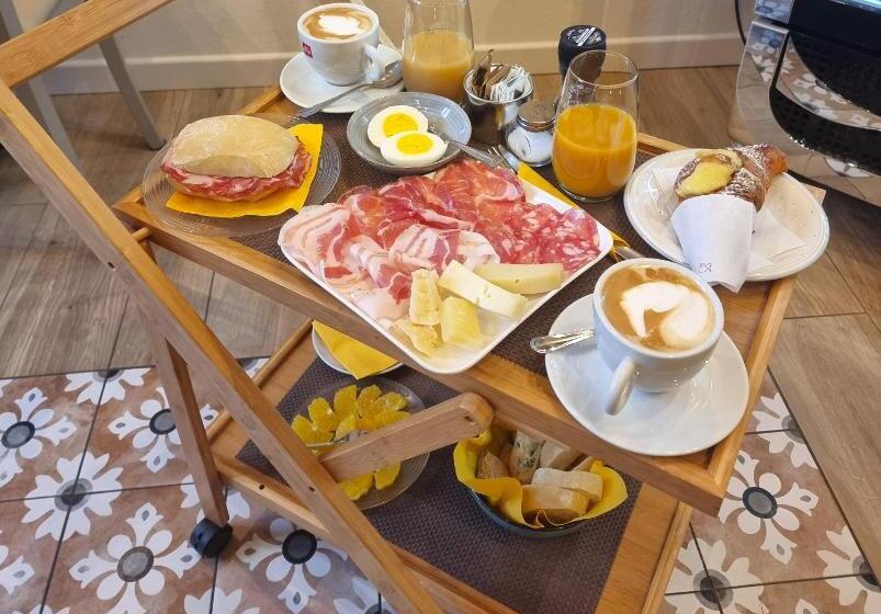 پانسیون Antica Piacenza