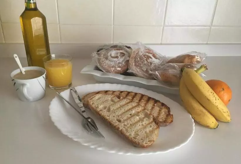 پانسیون Hostal Casablanca