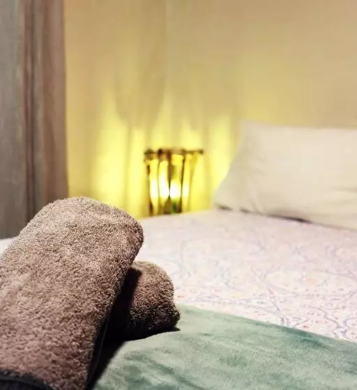 Retkeilymaja Away With The Fairies Nature Lodge And Backpackers