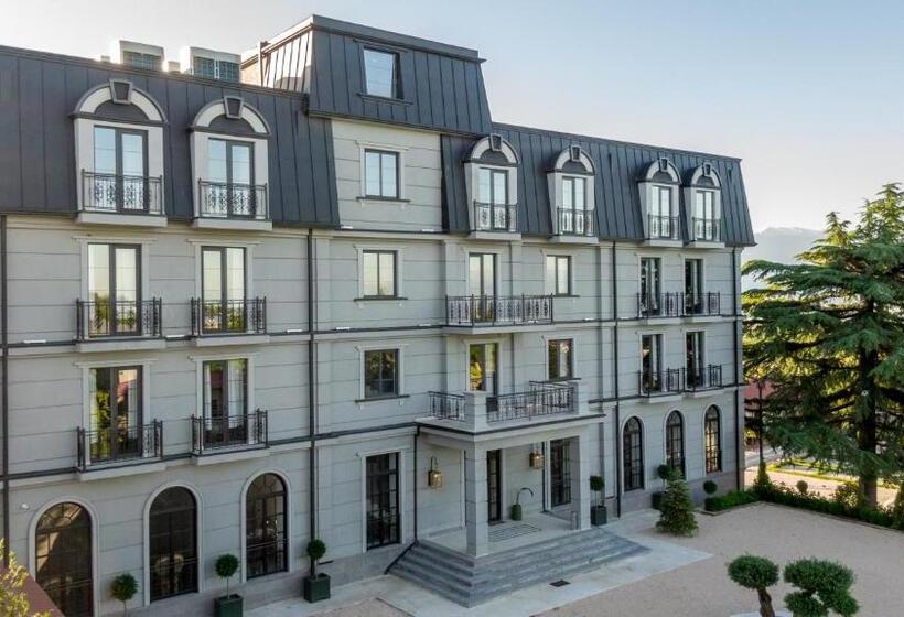 هتل Esquisse Design