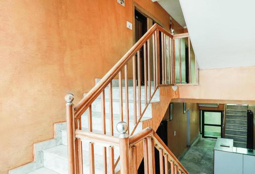 هتل Oyo 71508  Grand Sitara