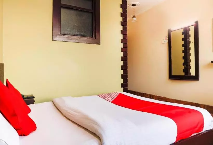 ホテル Oyo 71508  Grand Sitara