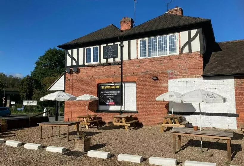 Hotelli The Woodhouse Inn
