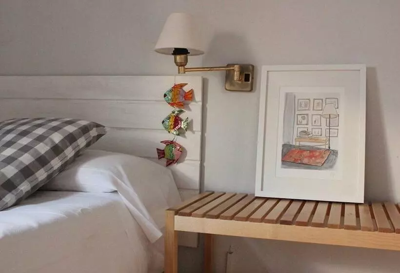 مسافرخانه La Banda Suites