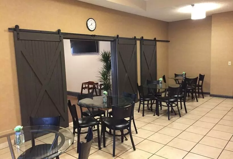 Brentwood Suites, Ascend Hotel Collection