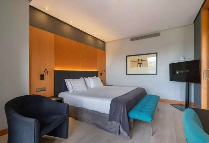 هتل Eurostars Puerta Madrid