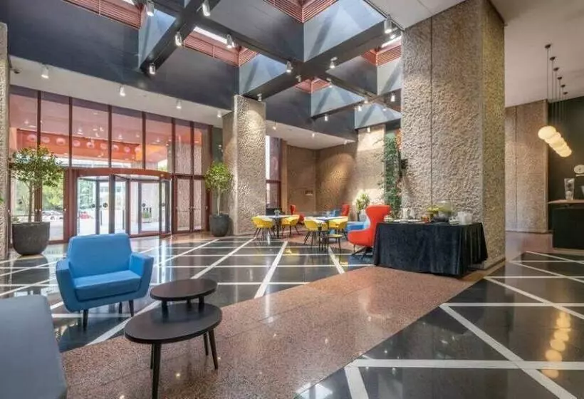 هتل Eurostars Puerta Madrid