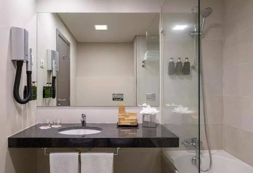 هتل Melia Setubal