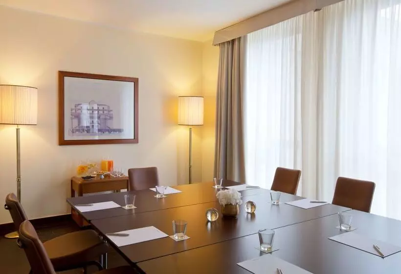 Starhotels Business Palace