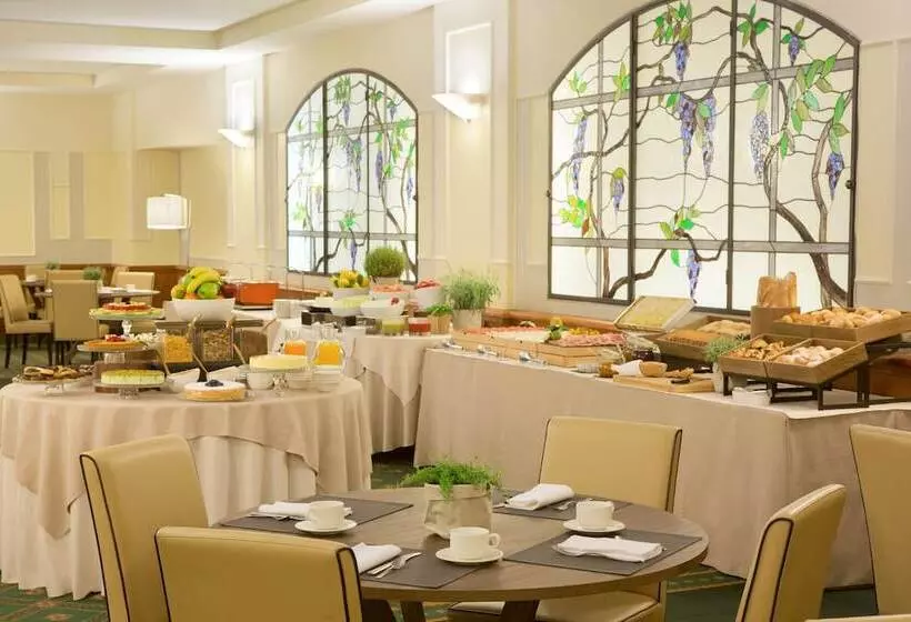 Starhotels Business Palace