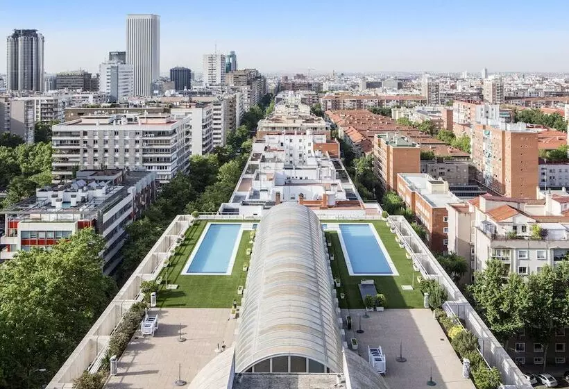 Pierre & Vacances Apartamentos Edificio Eurobuilding 2