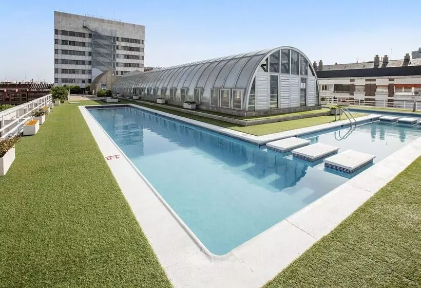 Pierre & Vacances Apartamentos Edificio Eurobuilding 2