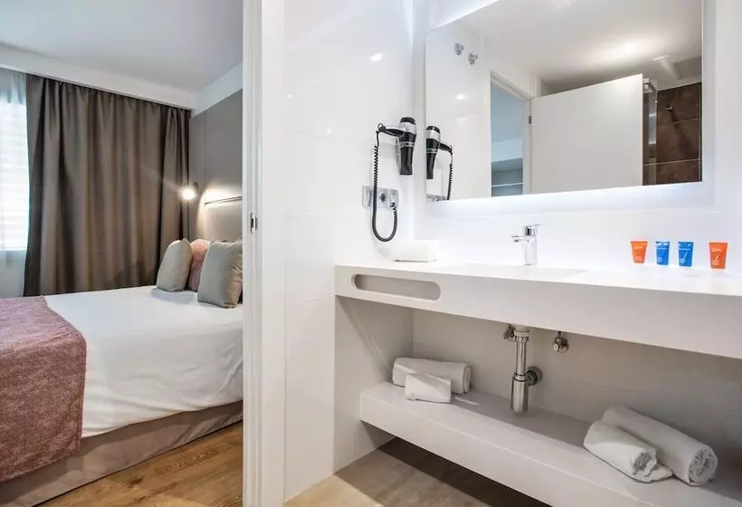 Pierre & Vacances Apartamentos Edificio Eurobuilding 2