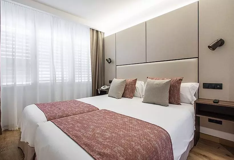 Pierre & Vacances Apartamentos Edificio Eurobuilding 2