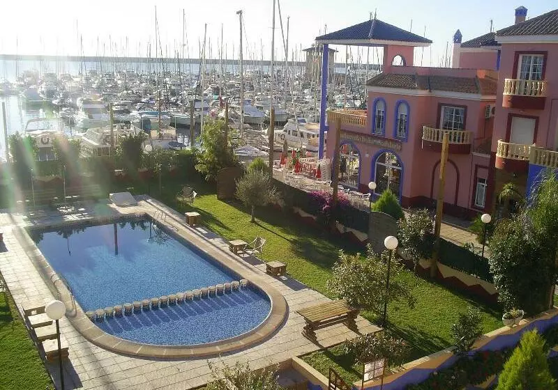 Курорт Apartamentos Marina Internacional