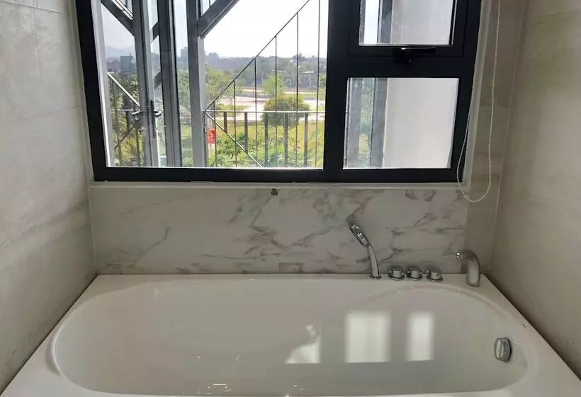 Coconut Hotel Phú Yên