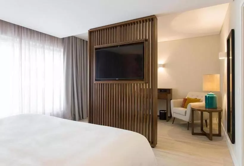 Hotelli Four Points By Sheraton Sesimbra