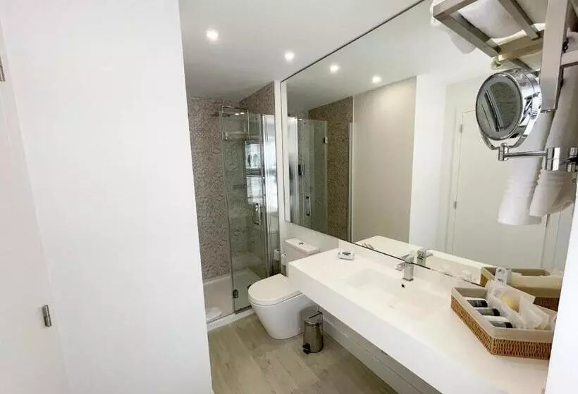 Hotelli Four Points By Sheraton Sesimbra