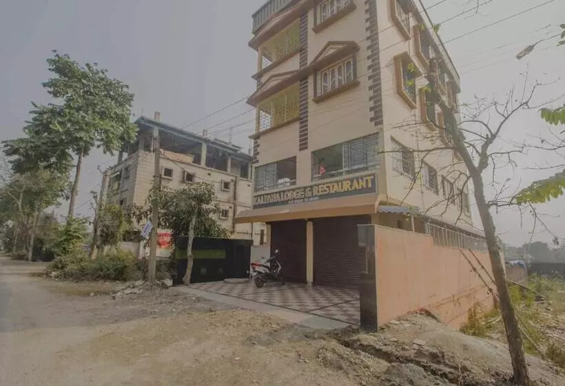 ホテル Kalpana Residency Inn