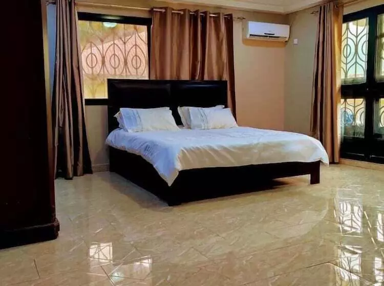 Nimi Beach Resort