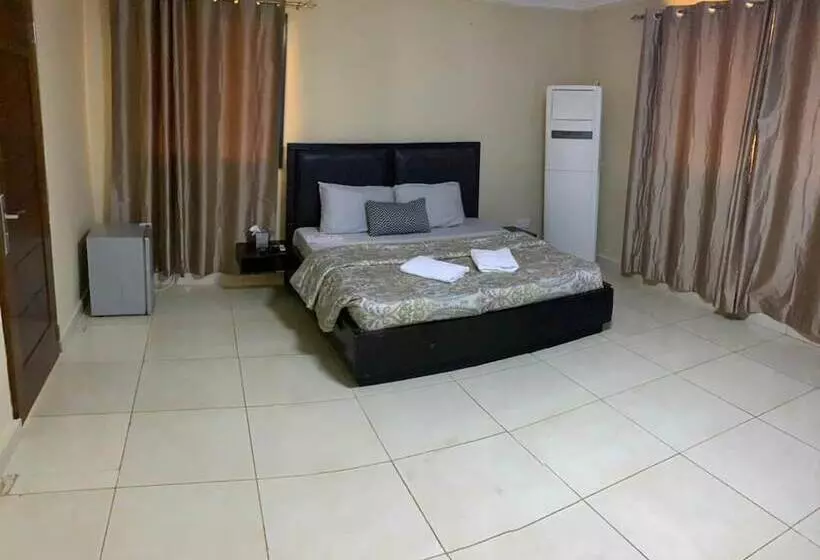 Nimi Beach Resort
