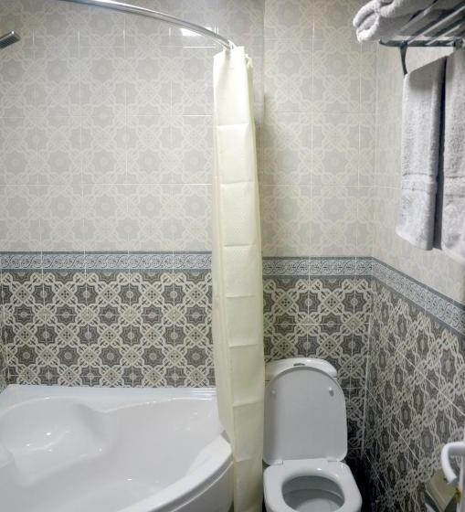 ユースホステル Guest House Dilorom B&b