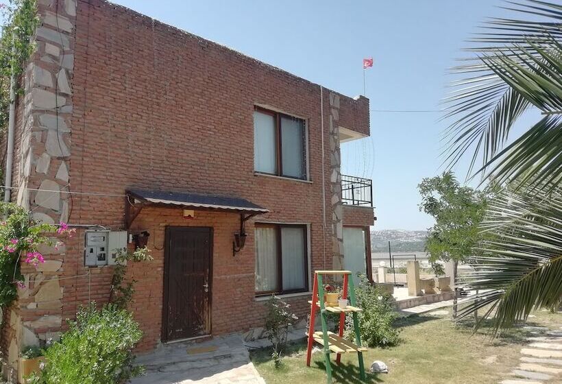 בית מלון כפרי Green House Boğaziçi – Dodo House