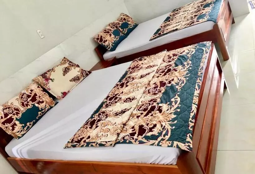 هتل Khách Sạn Ngân Hà