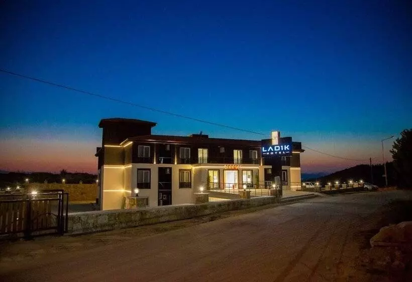 Hotelli Ladik