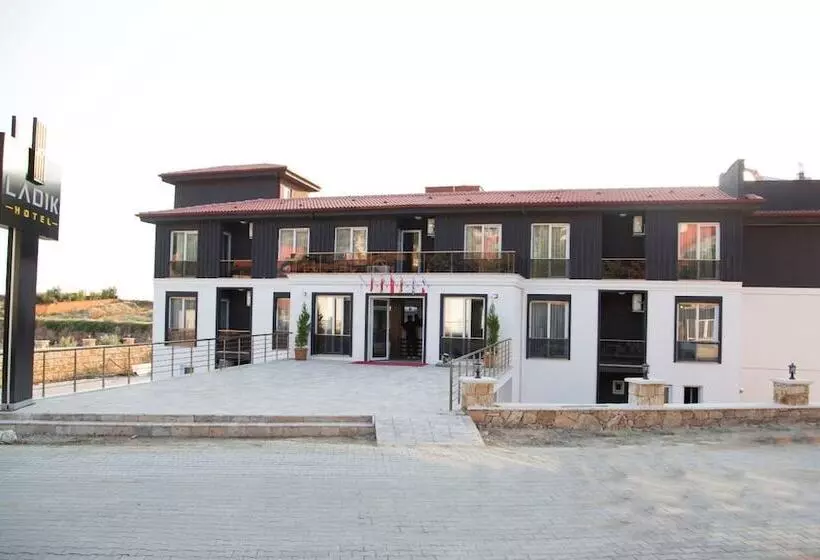 Hotelli Ladik