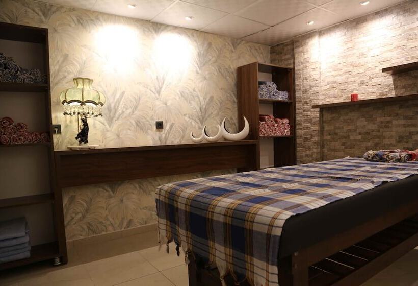 בית מלון כפרי Ladik